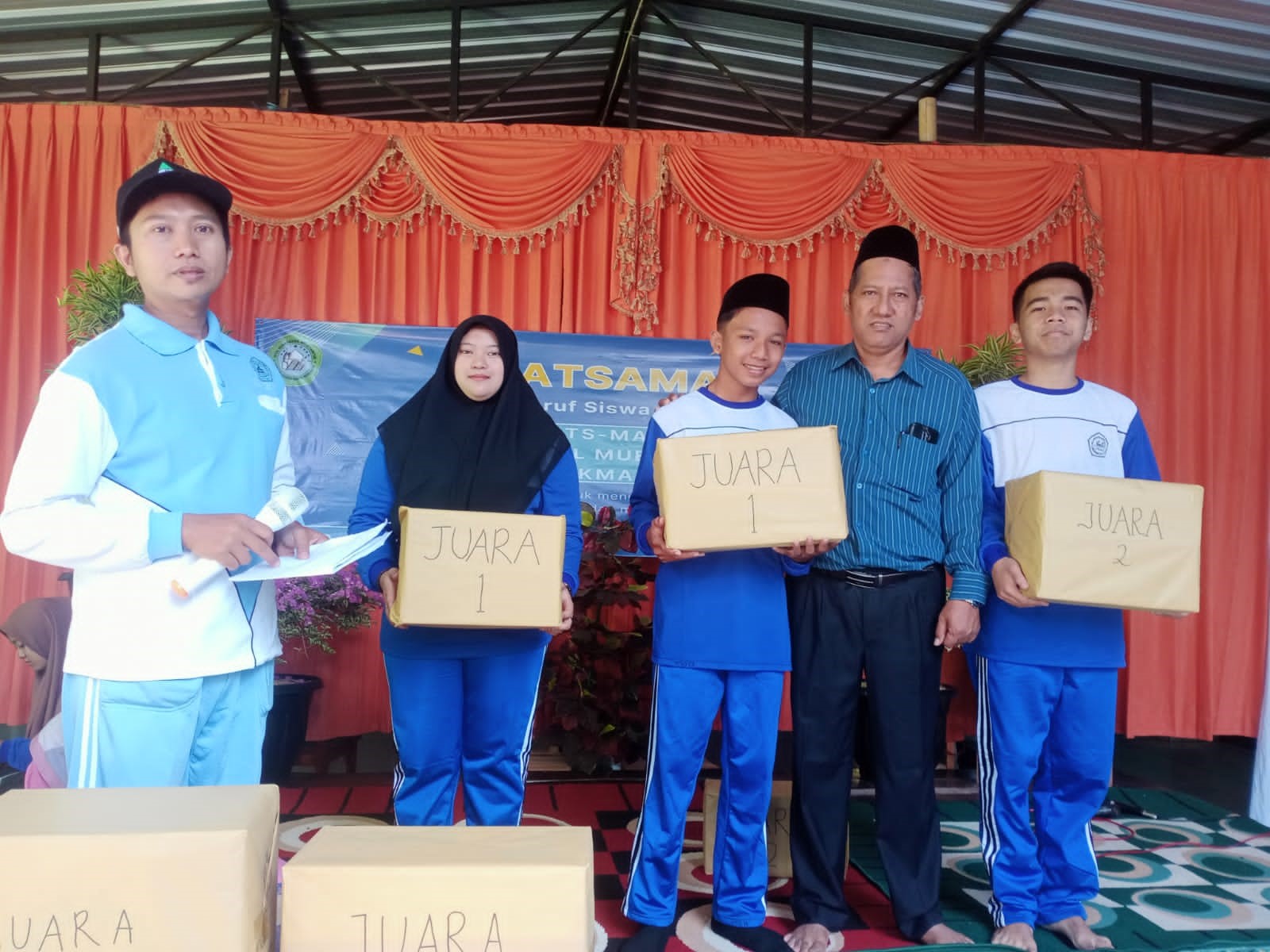 “Jaga Nama Baik Almamater” Pesan Kepala MA Hidayatul Mubtadiin Pada Penutupan MATSAMA